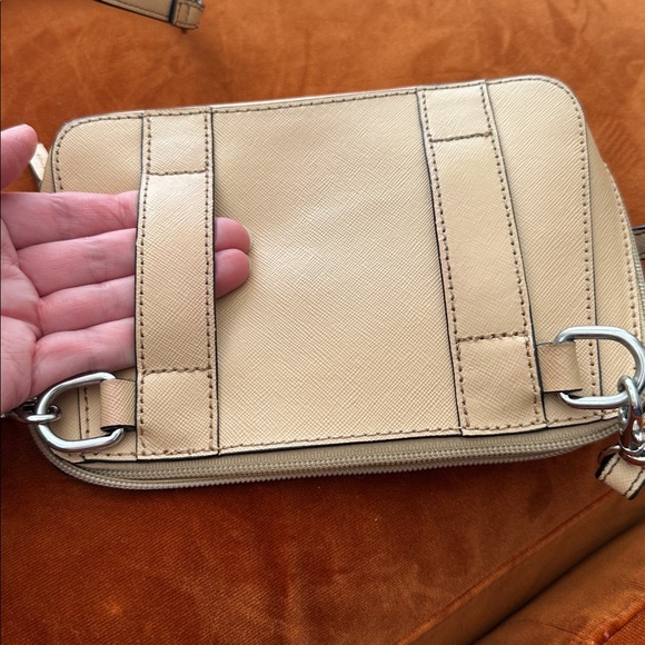 Tignanello Bella Belt Belt in Nude Coated Leather Crossbody Removable Strap - Picture 10 of 13